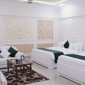 Pc Inn Executive Class Hotel, hotel v mestu Sukkur