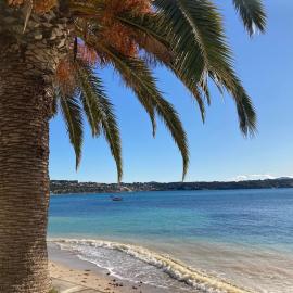 T2 cosy , plage à pied, clim et parking, hotel i Bandol