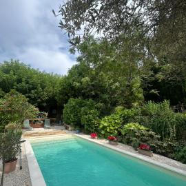 Tulette में, होटल Gîtes à la ferme, Le Jardin Bleu, Le Gîte Bleu
