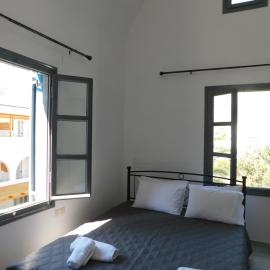 Perissa Art - Double Room with Balcony & Kitchenette