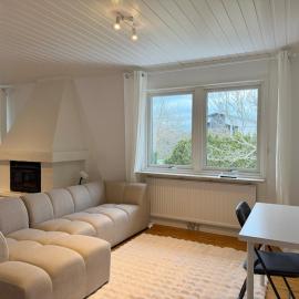 Workers & Familie house 10 Beds Garage Game Room Near Volvo & City, Hotel in Göteborg