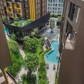 The Base Central Phuket-a modern comfort condo-sso، فندق في Ban Rangeng