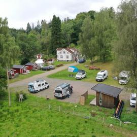 Björsjöås Vildmark - Rooms and small camping cabin close to nature – hotel w mieście Olofstorp