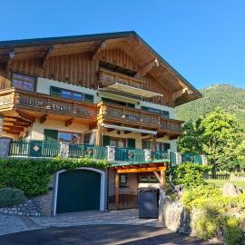 Haus Hillbrand, hotel a Russbach