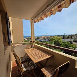 Soleil et Mer - Appartement avec balcon - Vue Mer - piscine - 4 personnes