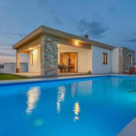 Holiday House Jure with Private Pool