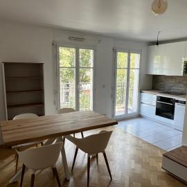 Apartment - 25' Eiffel Tower & 10' Versailles Castle, hotell i Viroflay