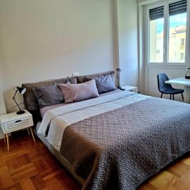 Appartamento Via Italia Centro Biella, Hotel in Biella