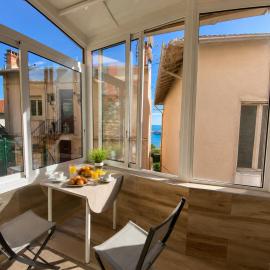 Charming Beach House Near Monaco, hotel a Cap d'Ail