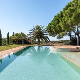 Wine estate 20m pool and cinema