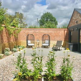 Manns Well Barn, hotel in Wymondham