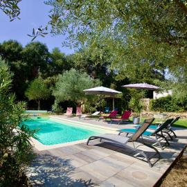 Les Apparts d'Occitanie, hotell i Aubais