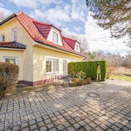 Am Deich 35, hotell i Zingst