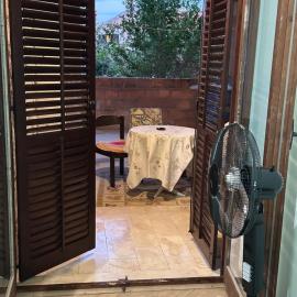 Serenity house near city center and beach, hotel in Topla