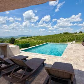 Rent a NEST, hotel i Aranđelovac