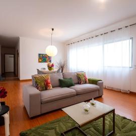 Cozy Island Apartment RAAL 1096 - Free Parking, hotel v mestu Ponta Delgada