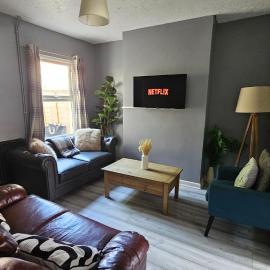 Entire 3 bed house in Gloucester, hotel Gloucesterben