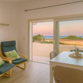 Shoreline Bliss House-Direct Sea Access (15m)