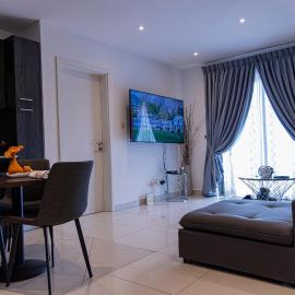 Luxurious 2-bedroom Apartment -Loxwood, East Legon