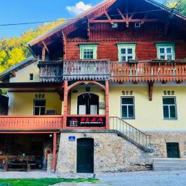 Apartma Elza, hotel in Tržič