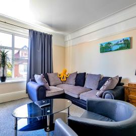 Finest Retreats - Seabreeze, Rhos On Sea, hotel in Rhos-on-Sea