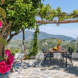 Anatoli Peak Cottage