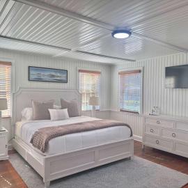 04-The Seashell Suite at The Castle Inn, hotel em Ocracoke