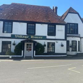 The Village House, hotel u gradu Findon
