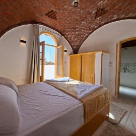 Habu Domes Hotel