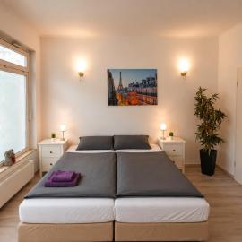 Schwert City Apartment S8 Free WiFi & Parking