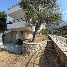 Roberts Villa