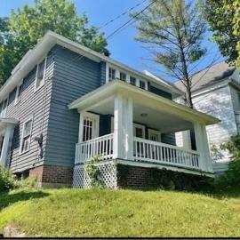 University Hill Entire Home Walk to SU, Dome, Upstate, DT, hotel a Syracuse