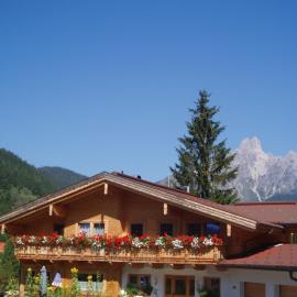 Zur lieben Sonne, hotel in Filzmoos