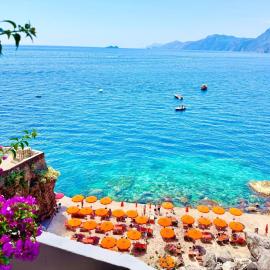 Suite Luna – hotel w mieście Praiano