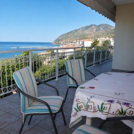 Sea view apartment