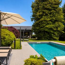 Villa Simonetta - Modern Design Home with Pool & Garden near Lake Como and Switzerland