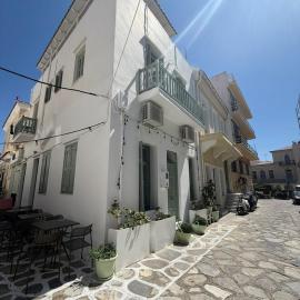 Aegli Rooms: Tinos şehrinde bir otel