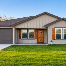 Spacious 2-BR near Downtown & Concho River