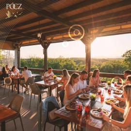 Pócz Pincészet Vendégház, hotel in Balatonlelle