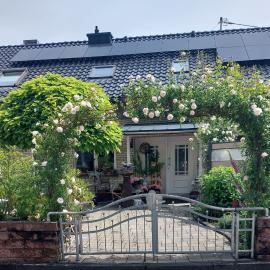 Landhaus Julia โรงแรมในโคเบิร์น-กอนดอร์ฟ