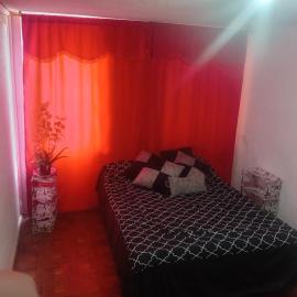 Rento habitación por semana o días, готель у Кіто
