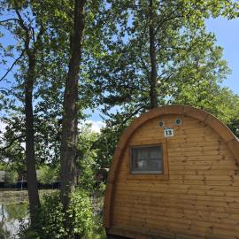 13 Premium Camping Pod "Holmer See", hotel v destinaci Silberstedt