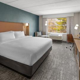 Holiday Inn South Kingstown-University of Rhode Island by IHG、サウスキングスタウンのホテル