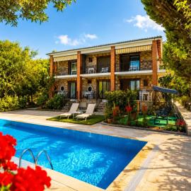 Doğa Pansiyon, hotel in Marmaris