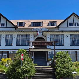Rodmay Heritage Hotel, hôtel à Powell River