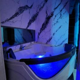 Jacuzzi Apartman