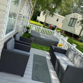Tattershall Lakes 49 Larch View, hotel in Tattershall