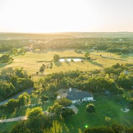 Private Luxury Getaway | Fire Pit | Near Weddings