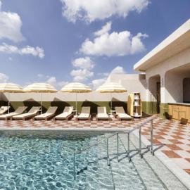 Recess Hotel & Club Savannah