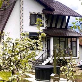 Casa Rujoiu, hotel em Bertea